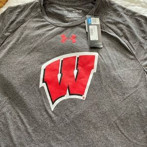 XXL Mens Wisconsin Badgers under armor T-shirt